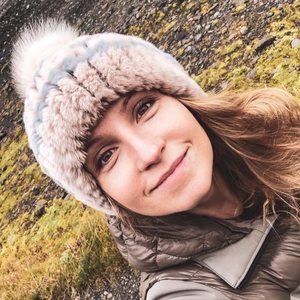 Meet your Posher, Anya